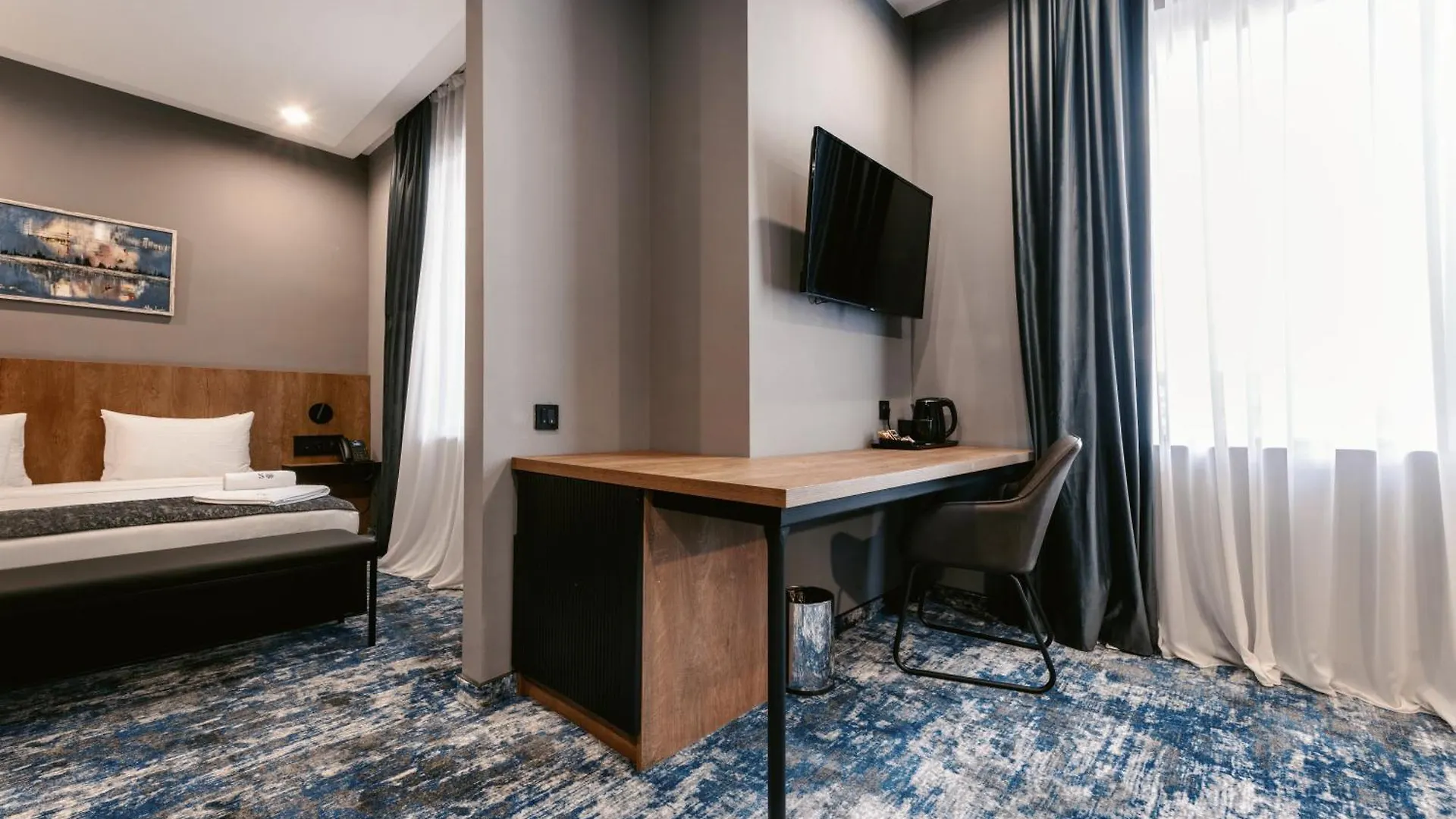 Hotel Splendid تبليسي